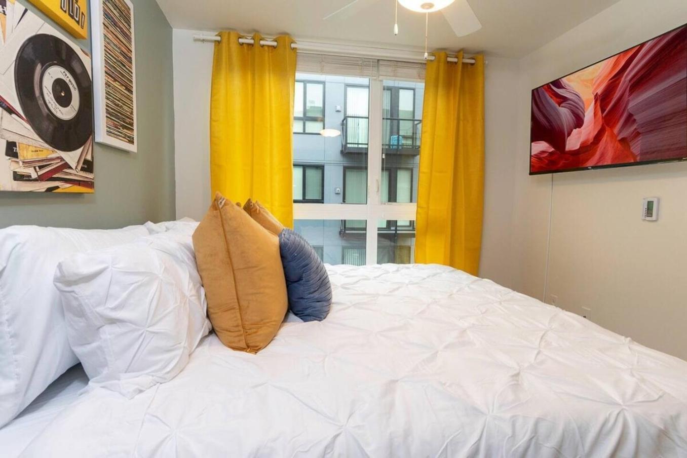 Self Check-In-Washer-Dryer-4Ksmart Tv-King Bed-Gym Τακόμα Εξωτερικό φωτογραφία